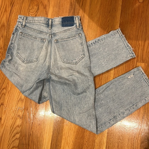 Abercrombie & Fitch Straight High Rise Jeans - Picture 5 of 7